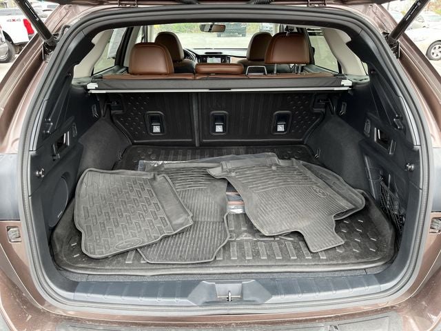 2022 Subaru Outback Touring XT