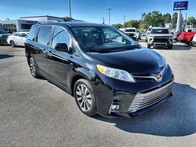 2019 Toyota Sienna XLE 7 Passenger