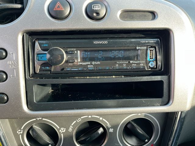 2004 Pontiac Vibe Base