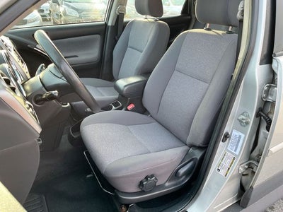 2004 Pontiac Vibe Base