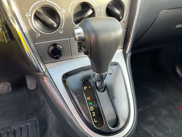 2004 Pontiac Vibe Base