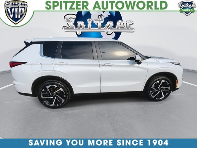 2023 Mitsubishi Outlander SE