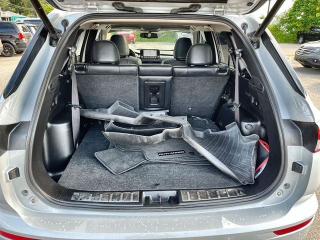 2023 Mitsubishi Outlander SE