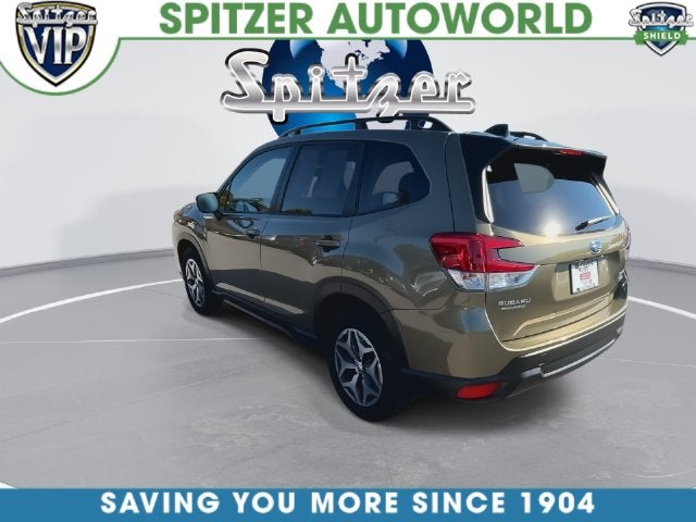 2024 Subaru Forester Premium