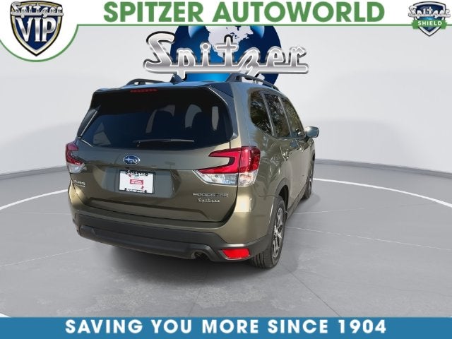 2024 Subaru Forester Premium