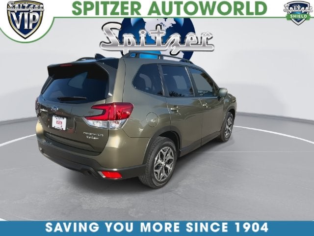 2024 Subaru Forester Premium