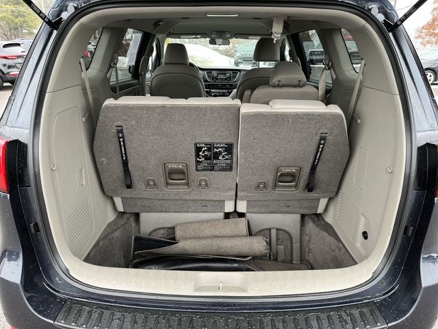 2015 Kia Sedona LX