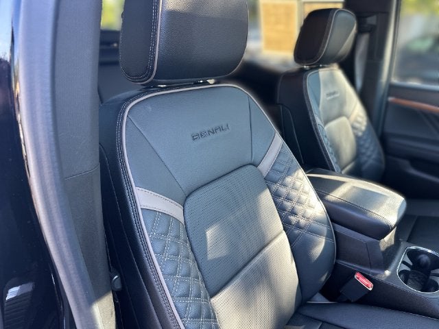 2023 GMC Canyon Denali