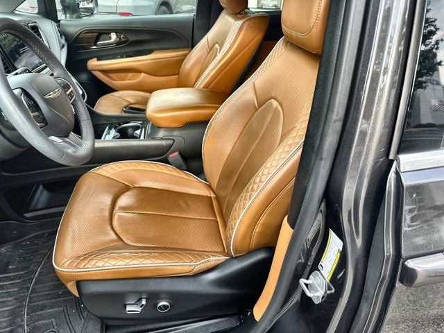 2022 Chrysler Pacifica Hybrid Pinnacle