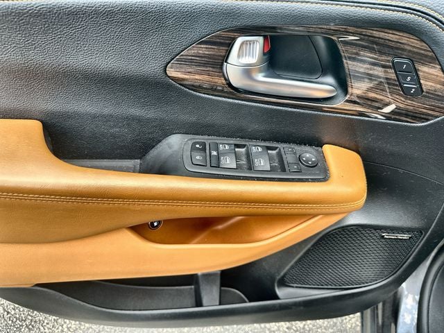 2022 Chrysler Pacifica Hybrid Pinnacle