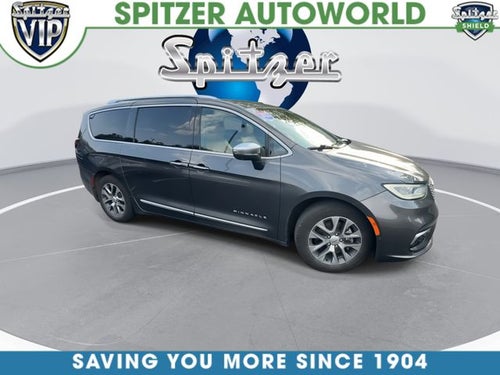 2022 Chrysler Pacifica Hybrid Pinnacle