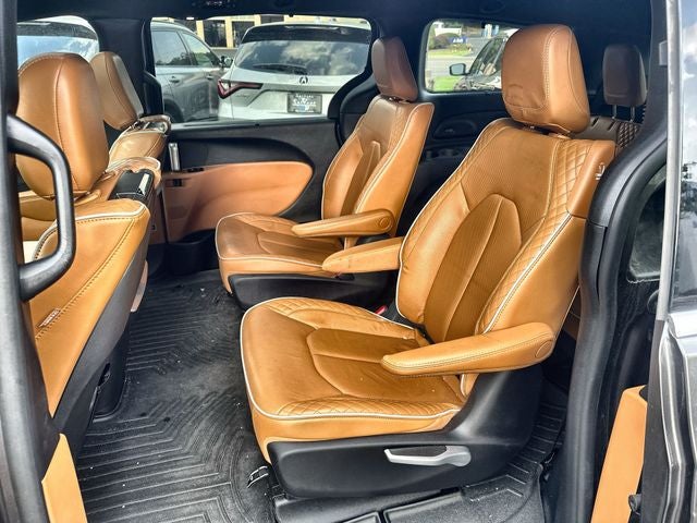 2022 Chrysler Pacifica Hybrid Pinnacle