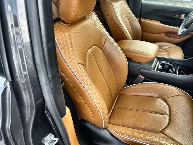 2022 Chrysler Pacifica Hybrid Pinnacle