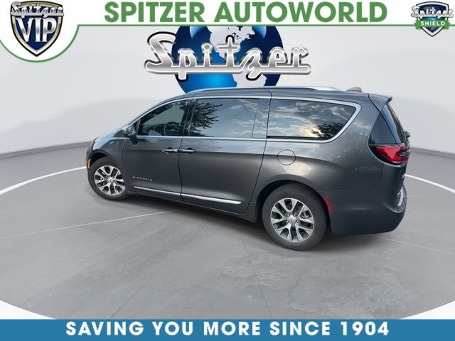 2022 Chrysler Pacifica Hybrid Pinnacle
