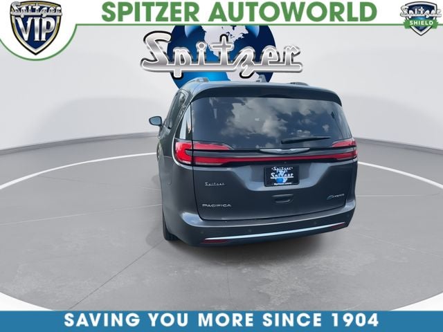 2022 Chrysler Pacifica Hybrid Pinnacle