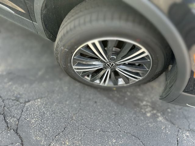 2024 Volkswagen Tiguan 2.0T Wolfsburg Edition
