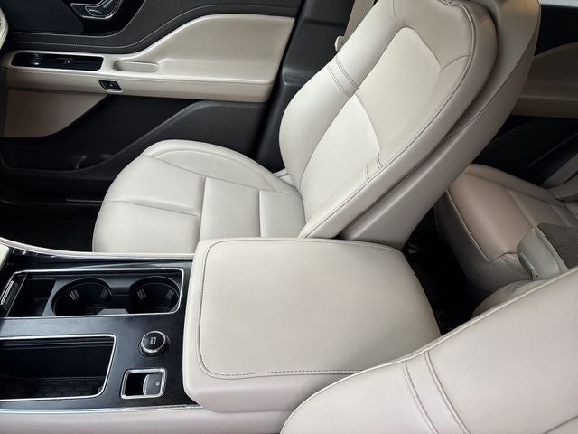 2023 Lincoln Aviator Standard