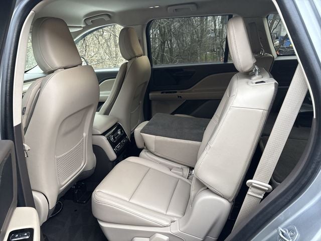 2023 Lincoln Aviator Standard