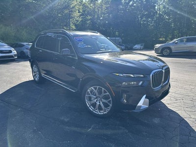 2025 BMW X7 xDrive40i