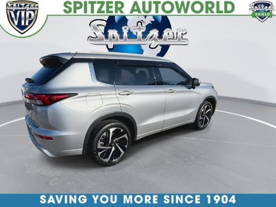 2023 Mitsubishi Outlander Base