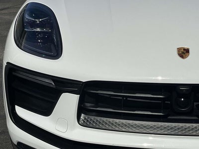 2023 Porsche Macan T