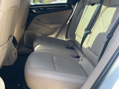 2023 Porsche Macan T