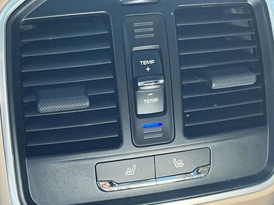 2023 Porsche Macan T