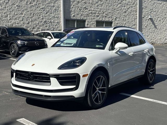 2023 Porsche Macan T