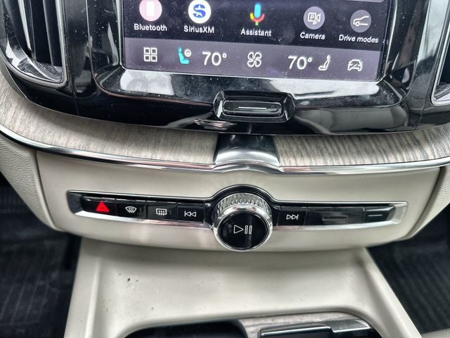 2023 Volvo XC60 Recharge Plug-In Hybrid Ultimate