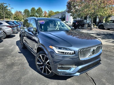 2023 Volvo XC90 B5 Plus