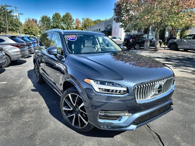 2023 Volvo XC90 B5 Plus