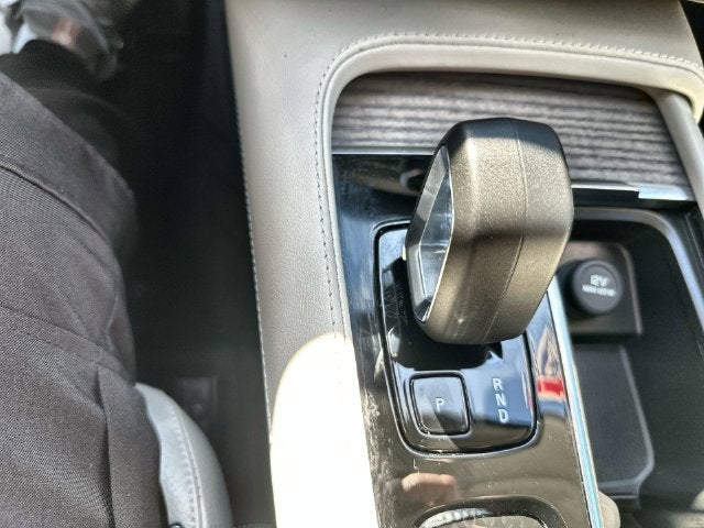 2023 Volvo XC90 B5 Plus