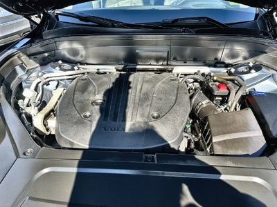 2023 Volvo XC90 B5 Plus