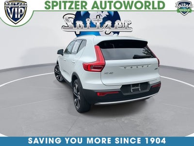 2024 Volvo XC40 B5 Plus Bright Theme