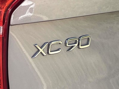 2025 Volvo XC90 B5 Core