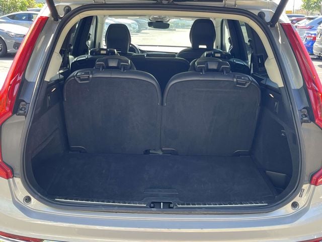 2025 Volvo XC90 B5 Core