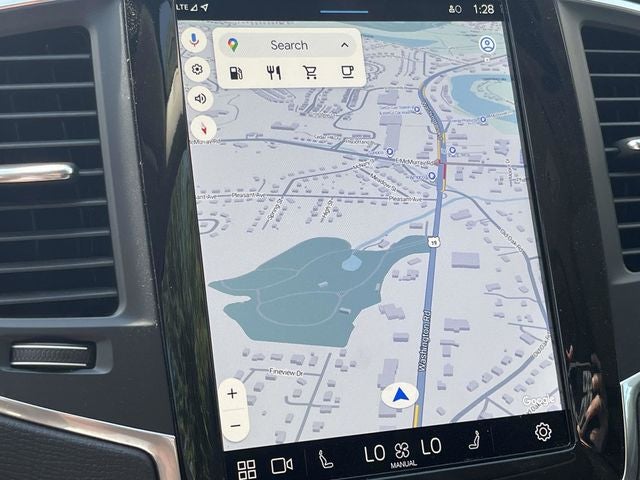 2025 Volvo XC90 B5 Core