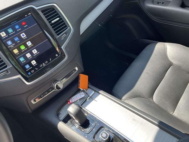 2025 Volvo XC90 B5 Core