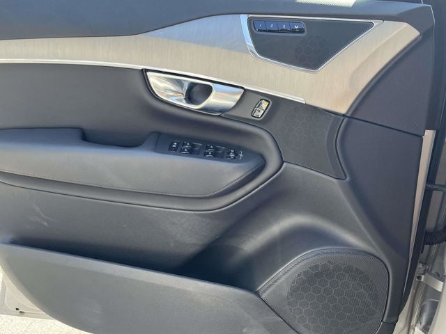2025 Volvo XC90 B5 Core