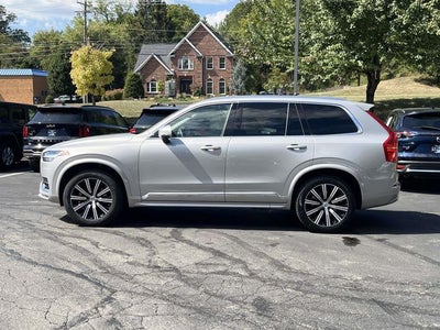 2025 Volvo XC90 B5 Core