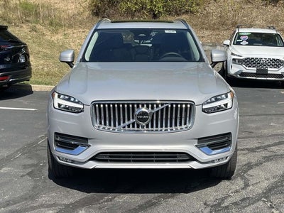 2025 Volvo XC90 B5 Core