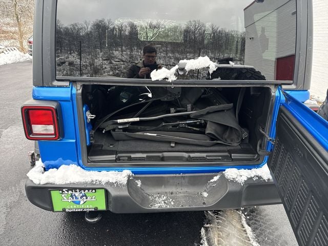 2022 Jeep Wrangler Unlimited Willys