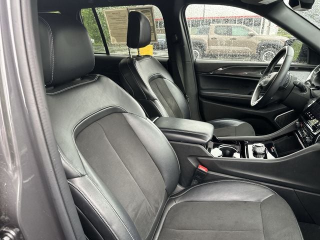 2022 Jeep Grand Cherokee Altitude