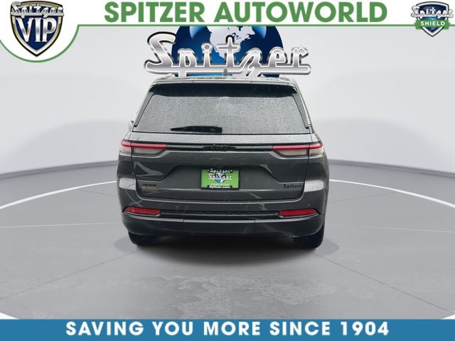 2022 Jeep Grand Cherokee Altitude