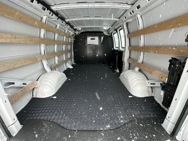 2023 GMC Savana 2500 Work Van