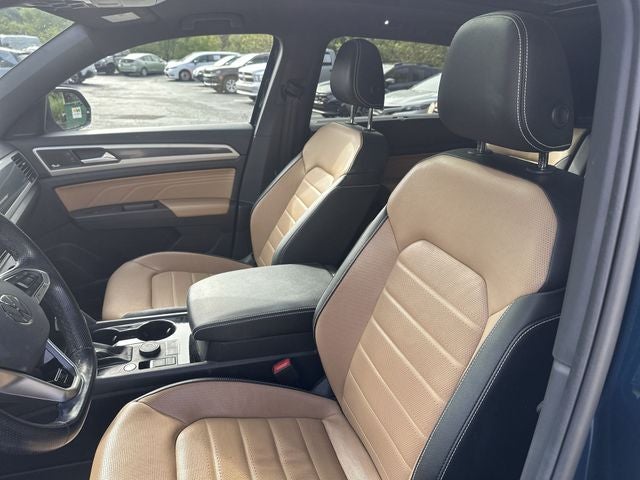 2023 Volkswagen Atlas Cross Sport 3.6L V6 SEL Premium R-Line