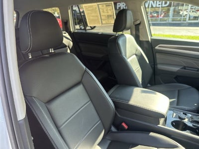 2023 Volkswagen Atlas 3.6L V6 SE w/Technology