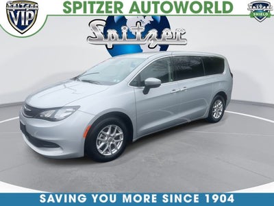 2023 Chrysler Voyager LX