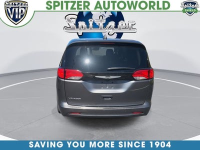 2023 Chrysler Voyager LX