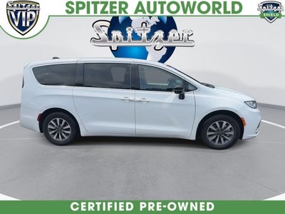 2024 Chrysler Pacifica Hybrid Select